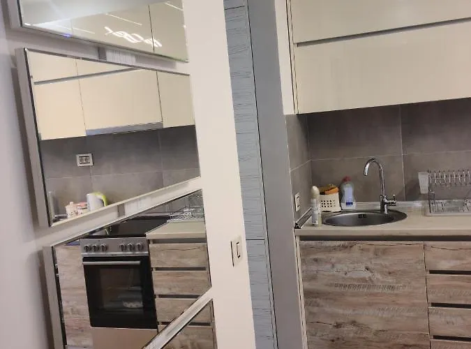 Prica 16 公寓 兹拉蒂博尔